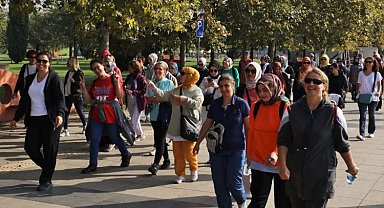 İzmitli kadınladan farkındalıklı yürüyüş