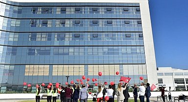 Kayseri Büyükşehir'den hasta miniklere büyük moral