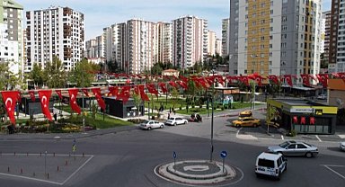 Kayseri Talas'a yer gök kırmızı beyaz