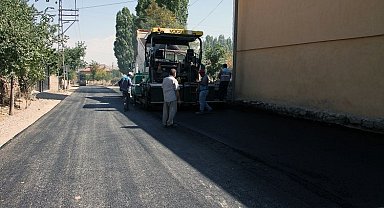 Kayseri Talas'tan Örencik'te asfalt çalışması