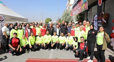 Kayseri'de ANDA Spor Okulu'na renkli açılış