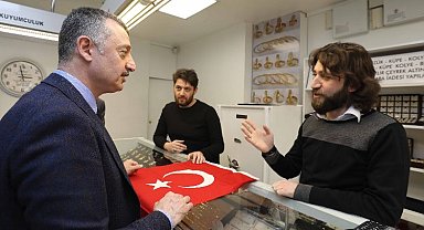 Kocaeli 20 bin Türk Bayrağı dağıtacak