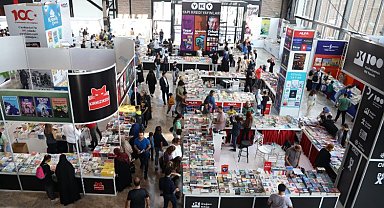 Kocaeli'de hava güzel Kitap Fuarı harika