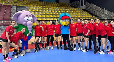 Kral Şakir, THF ile güçlerini birleştirdi