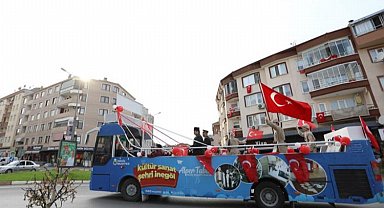 Kültür Sanat Otobüsü İnegöl'de Cumhuriyet turunda