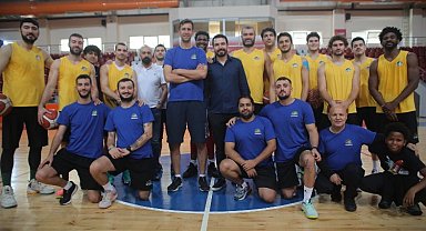 Kuyumcuların basket takımı TBL 1. Lig'de dikkat çekiyor