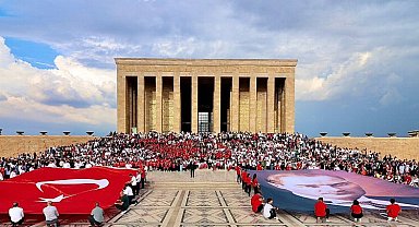 LÖSEV'liler Ata'nın huzuruna çıktı