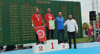 Manisalı atlet Ahmet Bayram yaş kategorisinde zirvede