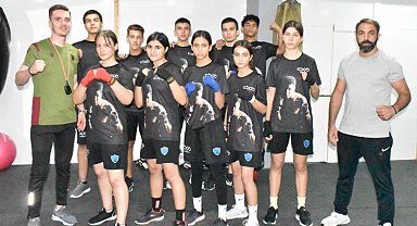 Manisalı boksçular Türkiye Şampiyonası'na hazırlanıyor