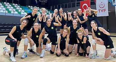 Manisa'nın Sultanları'nda hedef 3'te 3