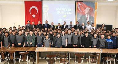 Memduh Büyükkılıç'tan Kariyer Günleri'nde deneyim paylaşımı