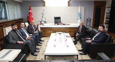 MHP Kayseri'den Büyükkılıç'a ziyaret