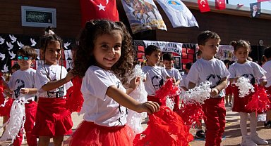 Miniklerin Cumhuriyet coşkusu