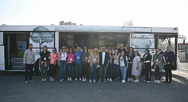 Mobil Atık Getirme aracına yabancı misafir