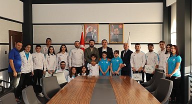 Nevşehir Belediyesi'nden başarılı sporculara ödül