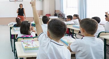 Okullarda sınavlar ertelendi... MEB, sınav takvimini güncelledi