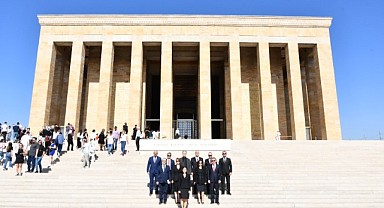 PERYÖN GÜNEY MARMARA’DAN ANITKABİR ZİYARETİ…