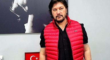 Sanatçı Ahmet Şafak'tan 100. yıl marşı