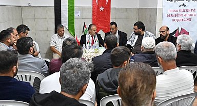 Soykırımı Bursa'dan takip eden Filistinliler feryat etti