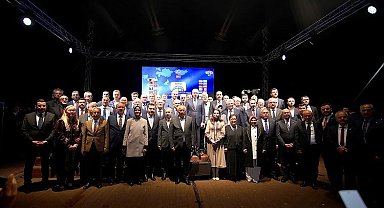 TDBB 20. Yıl Programı'na Numan Kurtulmuş da katıldı