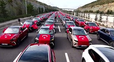 Togg kullanıcılarından 100. yıl konvoyu