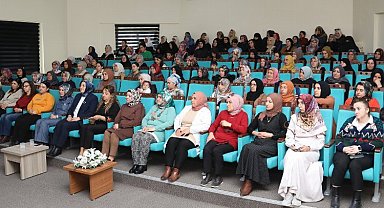 Vanlı kadınlar Filistin için dua etti