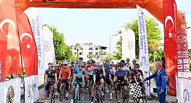 Zirveye pedalladılar