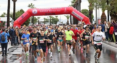 Başarılı atlet bu kez İzmir'den 'Işık' yaktı