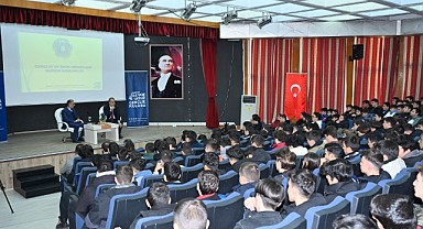 Başkan Aktaş’tan öğrencilere tecrübe paylaşımı