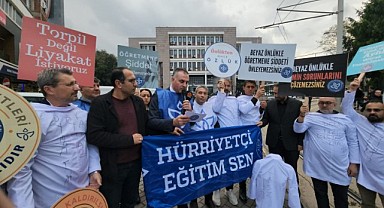 Biz deli değil Öğretmeniz!