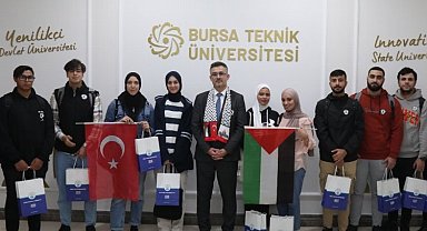 BTÜ yönetimi Filistinli öğrencilerle buluştu