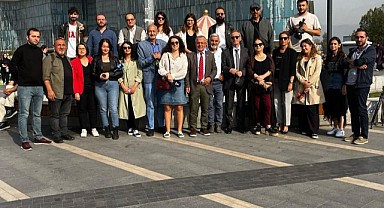 Bursa’da gazeteciler sansür yasasına karşı yürüdü