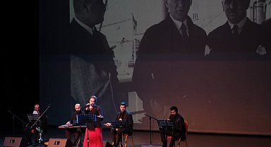 Büyük Önder sevdiği şarkı ve türkülerle anıldı