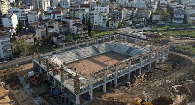 Çayırova'da Kapalı Spor Salonu'nda çalışmalar tam gaz