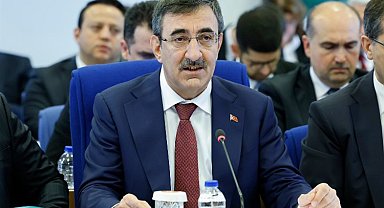 Cevdet Yılmaz: Asgari ücrette denge gözetilecek