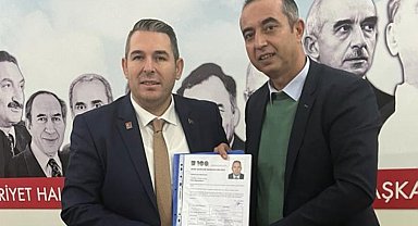 CHP'li Karabel Menderes'e talip oldu