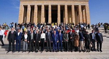 DEVA Partisi’nden Anıtkabir ziyareti
