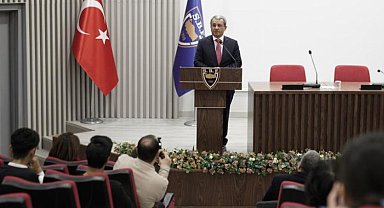 Dışişleri Bakan Yardımcısı'ndan geleceğin diplomatlarına tecrübe paylaşımı