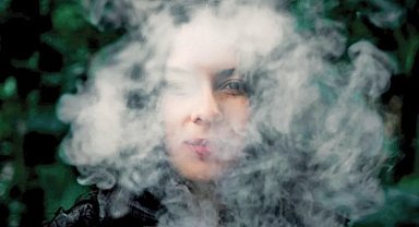 E-sigara kanser riskini arttırıyor, sperm sayısını düşürüyor!