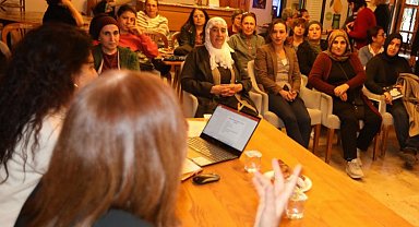 Efes Selçuk'ta şiddete uğrayan kadınların hukuksal hakları anlatıldı