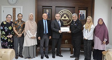 ERÜ'den Malezya'daki 3 üniversite ile iş birliği