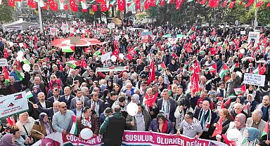 Gölcük'te binlerce kişi Filistin için yürüdü