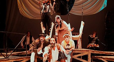 Haydi Bursalı çocuklar tiyatroya...