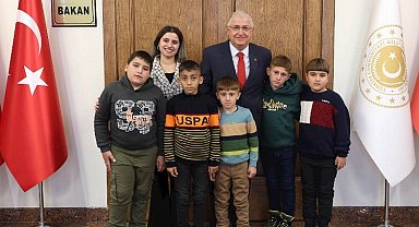 Iğdırlı çocuklardan MSB'ye ziyaret