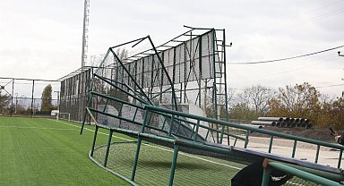 İnegöl Cerrah sahasındaki hasar tabelalardan