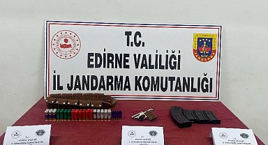 İpsala'da silah ve mühimmat ele geçirildi