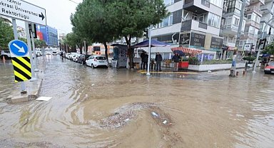 İzmir'de hayat felç oldu