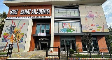 İzmit Sanat Akademisi'nde tiyatro seçmeleri tamamlandı