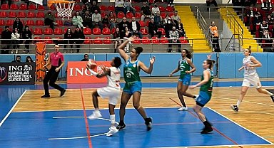 İzmit'in Perileri deplasmandan mutlu döndü