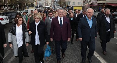 Kesimoğlu: "Yine sizinle yürümek istiyorum, benimle bu yolculuğa var mısınız?"